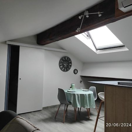 ナルボンヌSous Les Toitsアパートメント エクステリア 写真